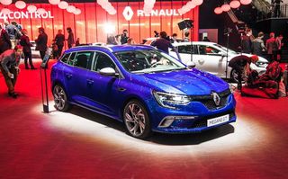 GENEVA 2016 LIVE: Versiunea sportivă a break-ului Megane Estate este aici