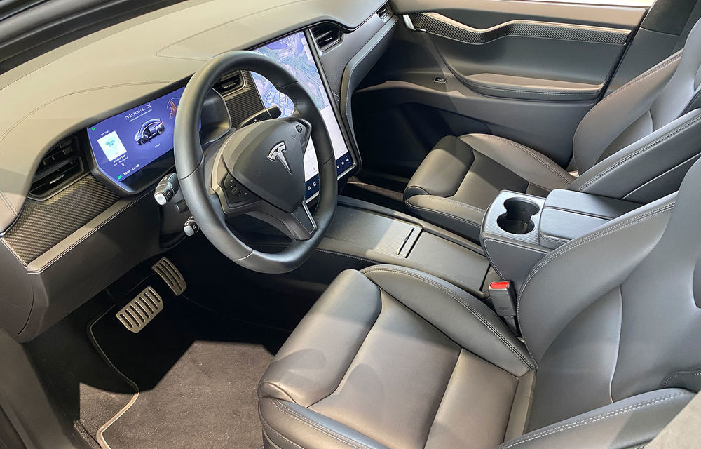 A fost inaugurat Teslounge, primul showroom dedicat exclusiv modelelor Tesla: detalii despre service și termene de livrare - Poza 7