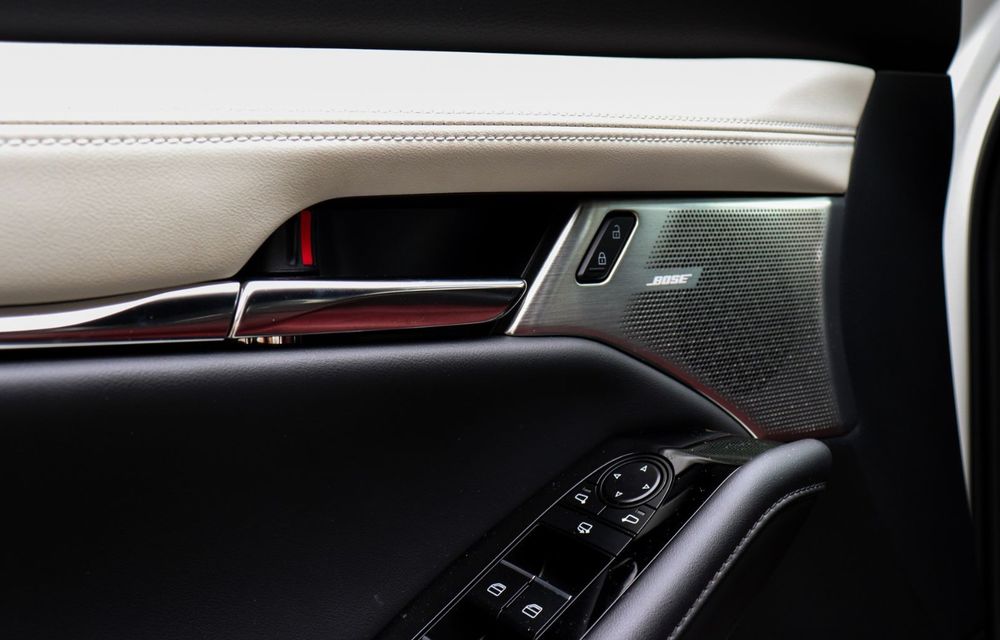 Mașinile din &quot;Aventour la feminin&quot;: Mazda CX-30 ediție aniversară, un SUV pentru 100 de ani de precizie japoneză - Poza 17