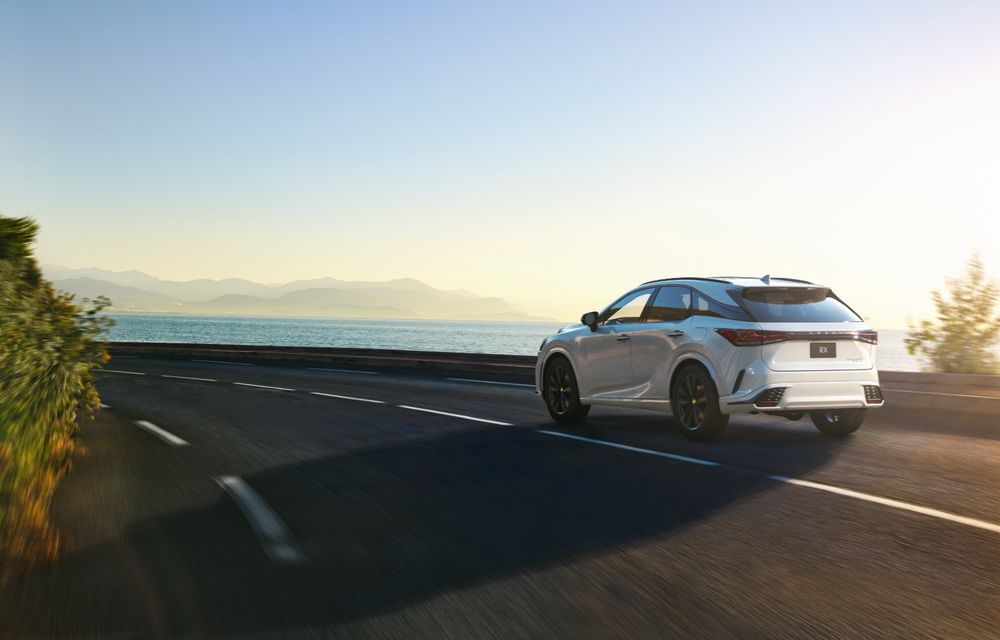 Noul Lexus RX. Design nou și motoare electrificate, inclusiv un hibrid cu încărcare la priză - Poza 67