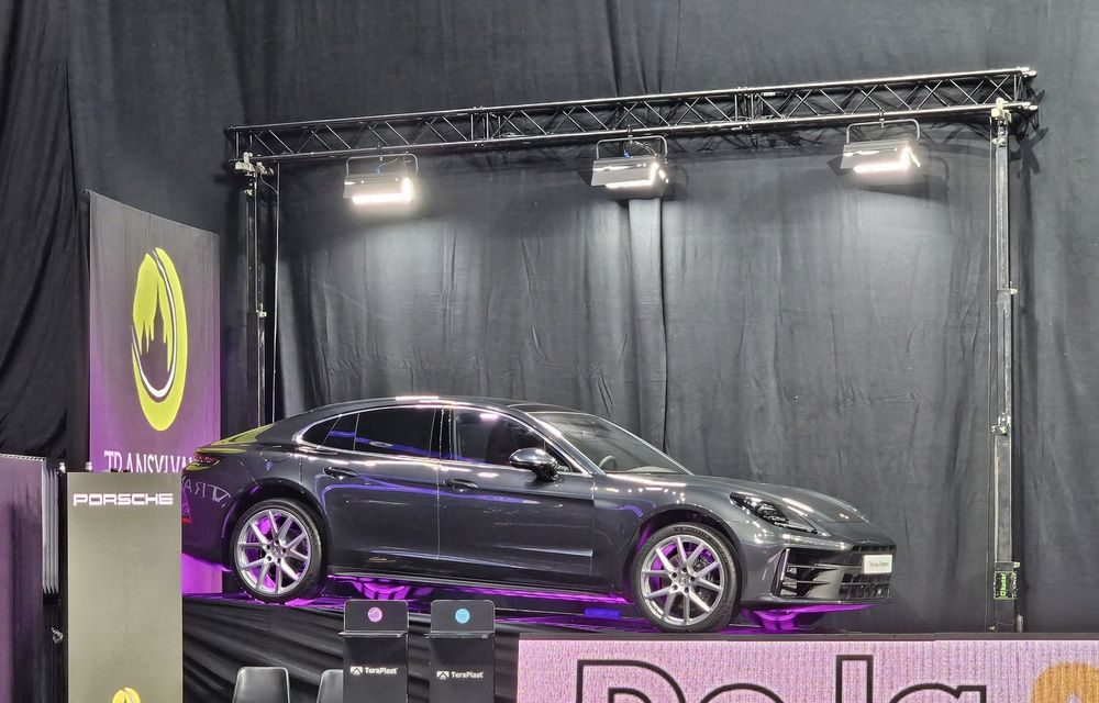REPORTAJ: Noua generație Porsche Panamera, premieră europeană la turneul de tenis de la Cluj - Poza 1