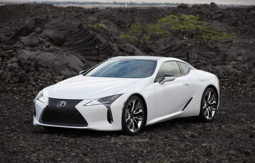 Ce visează oare designerii japonezi? Noul Lexus LC500 arată ca un concept și este o sportivă cu transmisie automată cu 10 trepte - Poza 2